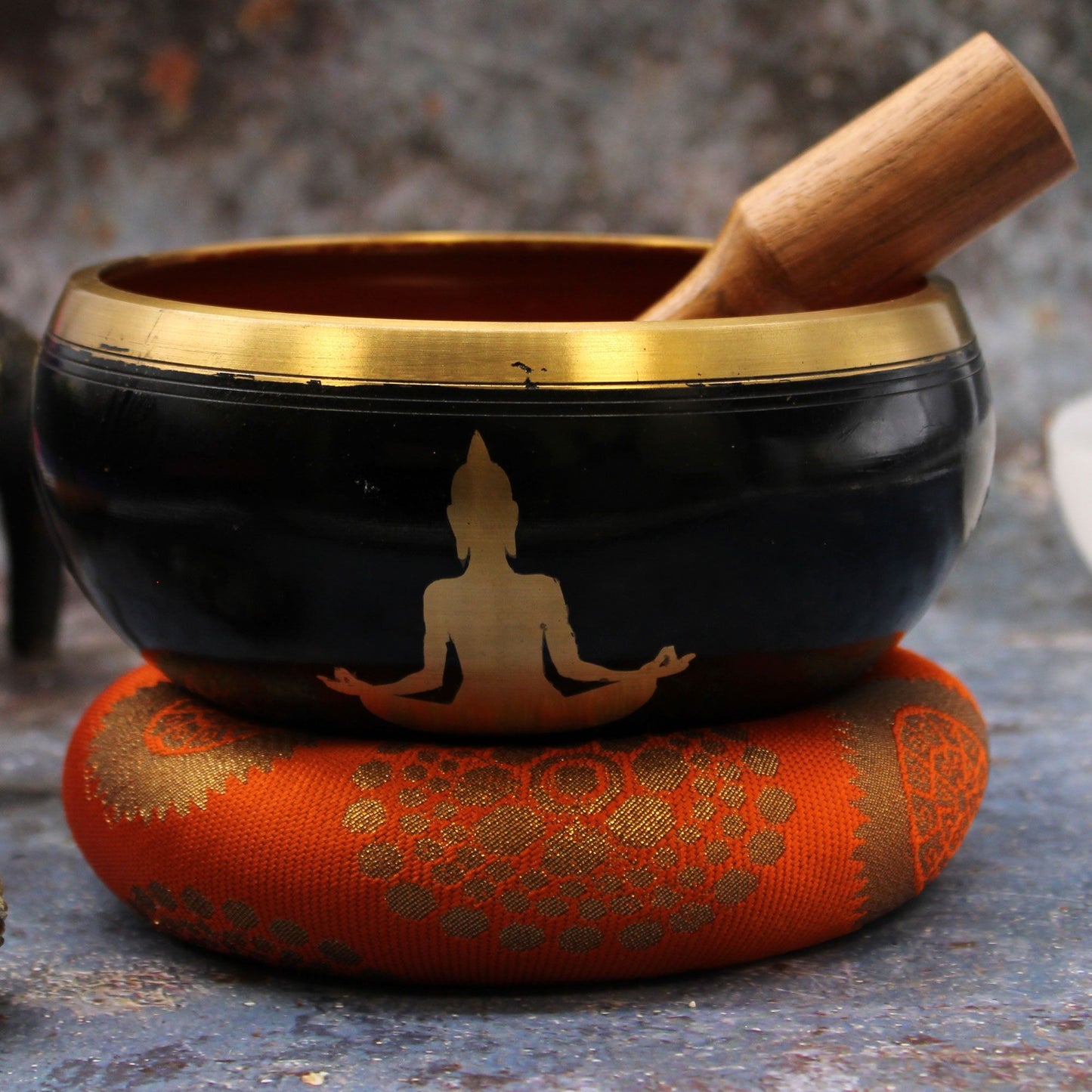 Tibetan Singing Bowl Set - 199hz - 14cm - With Buddha Design