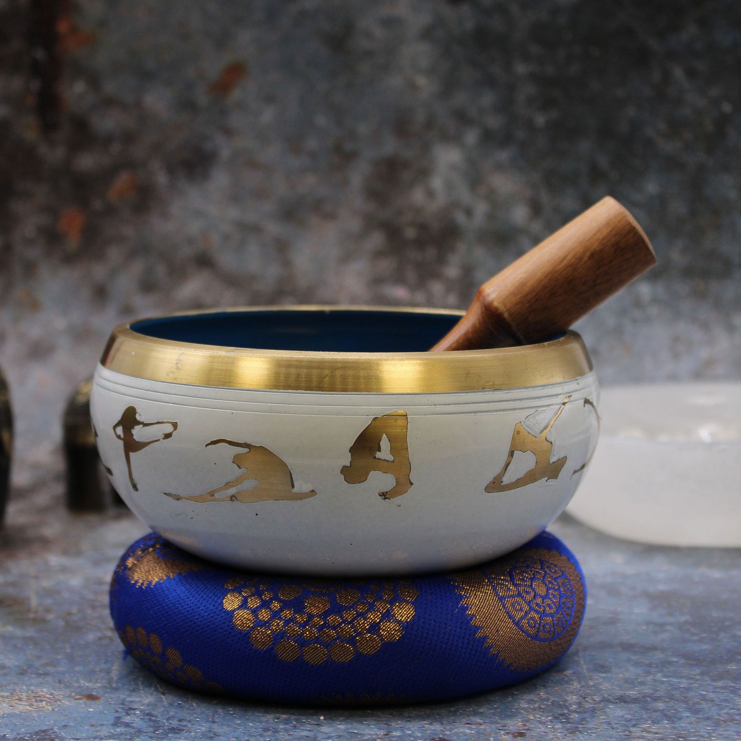 Tibetan Singing Bowl Set -  120hz - 14cm - With Yoga Poses Design