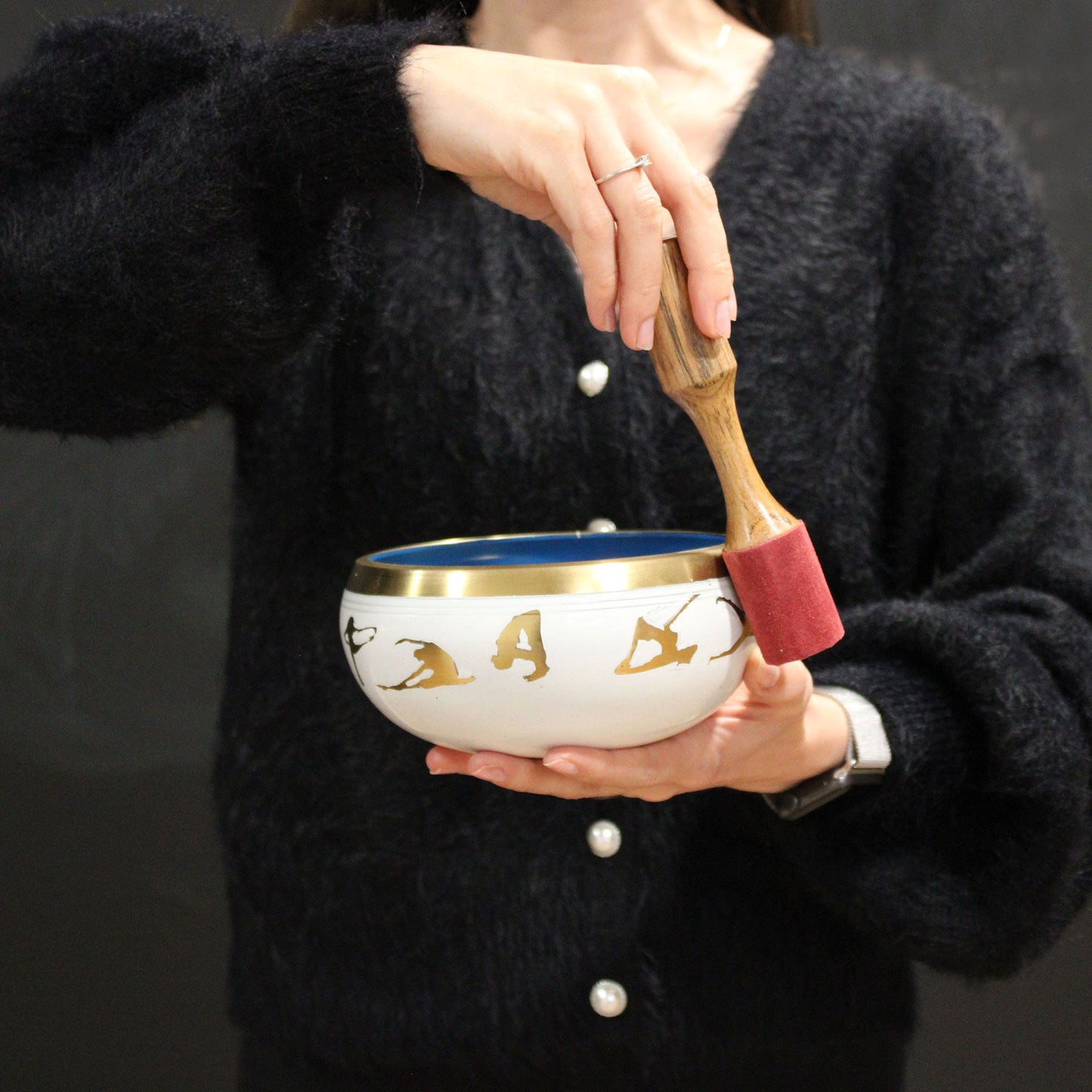 Tibetan Singing Bowl Set -  120hz - 14cm - With Yoga Poses Design