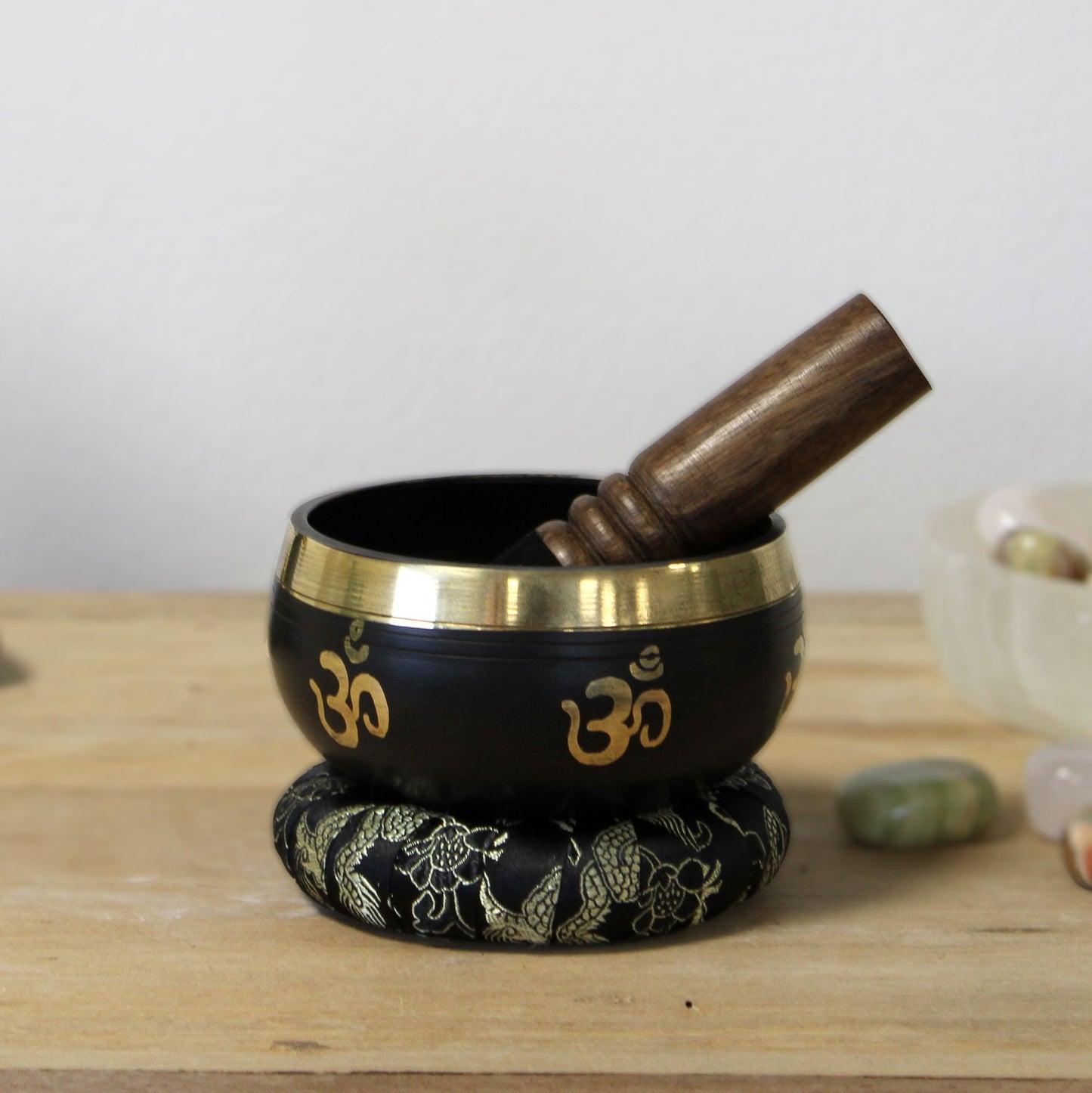 Tibetan Singing Bowl Set - 679hz - 9cm - With Om Design