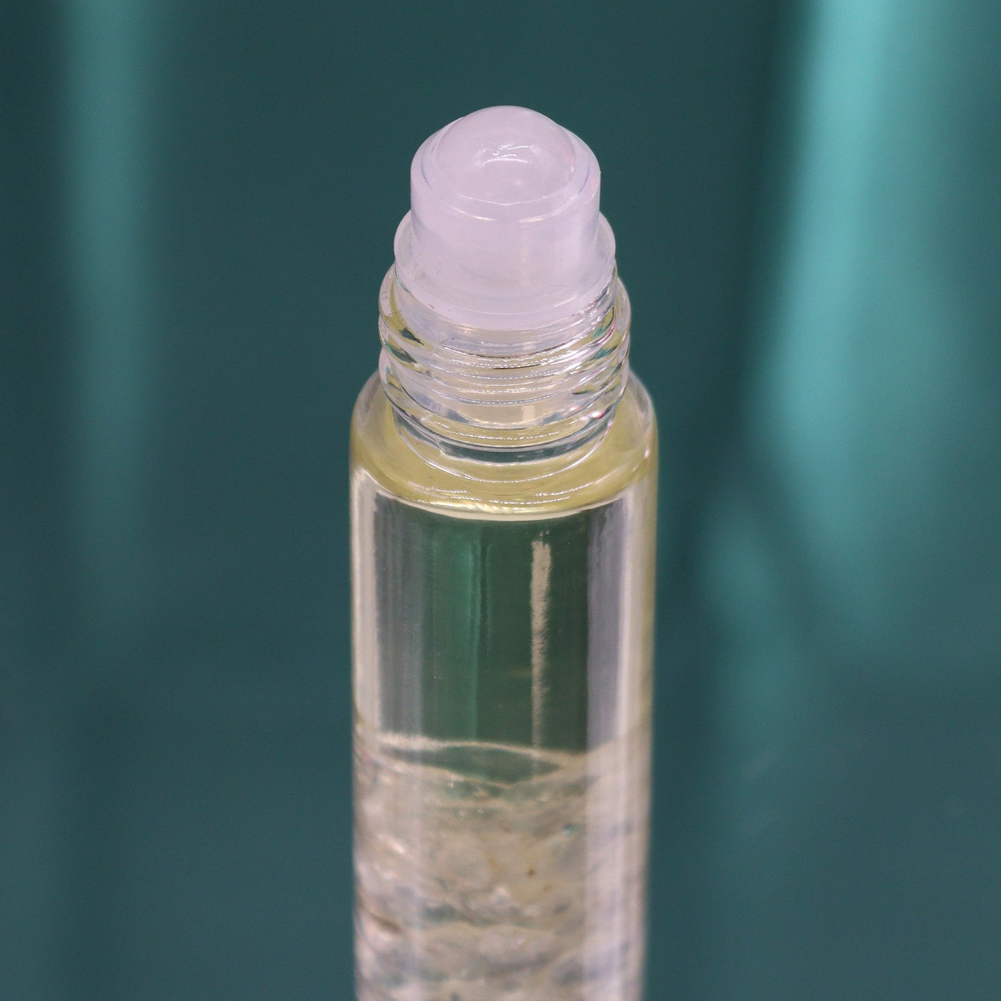 Hop Hare - Essential Oil and Rock Quartz Roll On - Tarot Card - The Lion